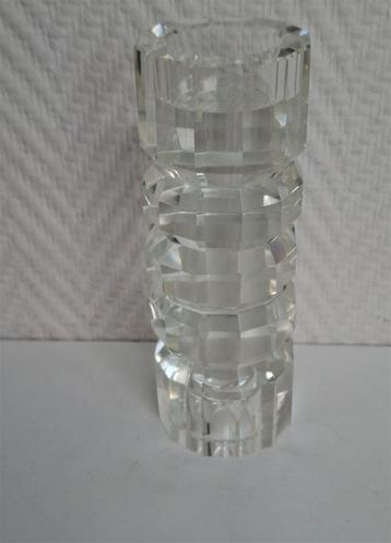 Kandelaar, hoog ong. 17,7 cm. beschikbaar voor biedingen