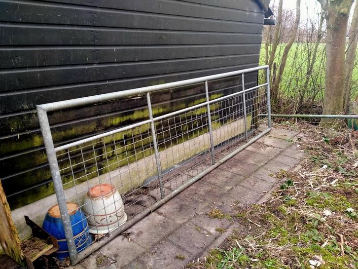 Landhekken, Dieren en Toebehoren, Stalling en Weidegang, 2 of 3 paarden of pony's