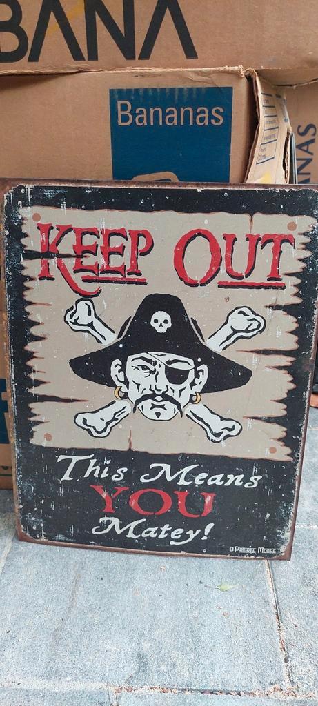 Piratenbord "Keep Out", Antiek en Kunst, Curiosa en Brocante, Ophalen of Verzenden