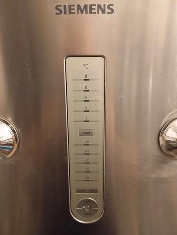 Siemens Koelkast met Aparte Vriezer beschikbaar voor biedingen