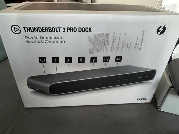 USB-C Docking Station: Elgato Thunderbolt 3 Pro Dock, Computers en Software, Dockingstations, Zo goed als nieuw, Docking station