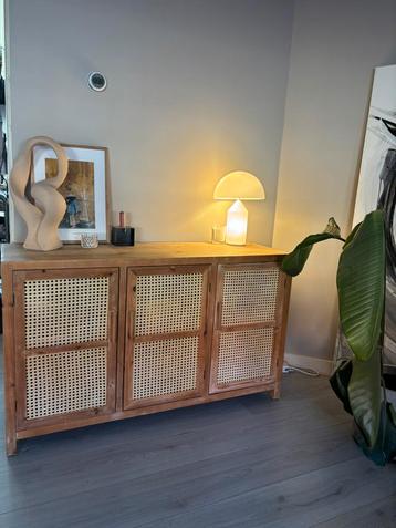 Webbing kastje beschikbaar voor biedingen