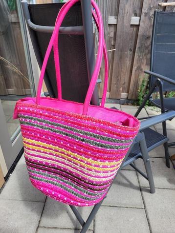 Leuke tas/mand voor strand, hobby of shoppen... beschikbaar voor biedingen