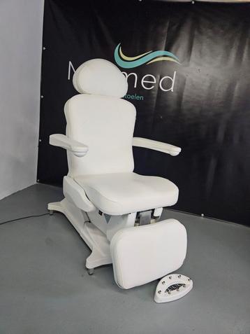 Bentlon elektrische behandelstoel of pedicurestoel beschikbaar voor biedingen