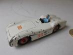 Dinky Toys 237 MERCEDES BENZ RACING CAR +DRIVER 1962 I.g.st., Ophalen of Verzenden, Zo goed als nieuw, Auto, Dinky Toys