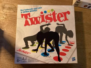 Twister - Het knotsgekke spel! beschikbaar voor biedingen