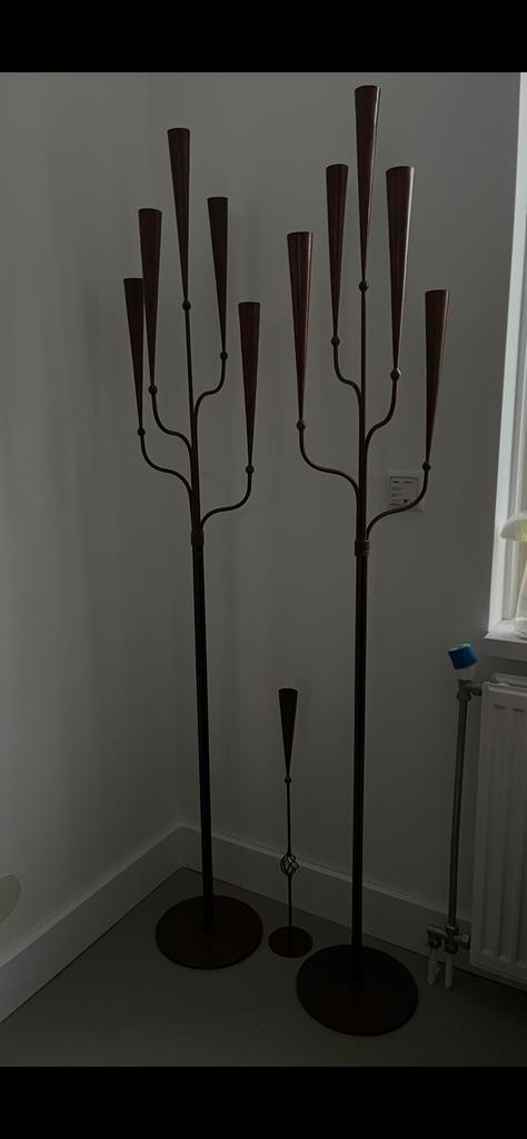 Twee hoge metalen kaarsenstandaard - bronskleurig, Huis en Inrichting, Woonaccessoires | Kandelaars en Kaarsen, Nieuw, Kandelaar