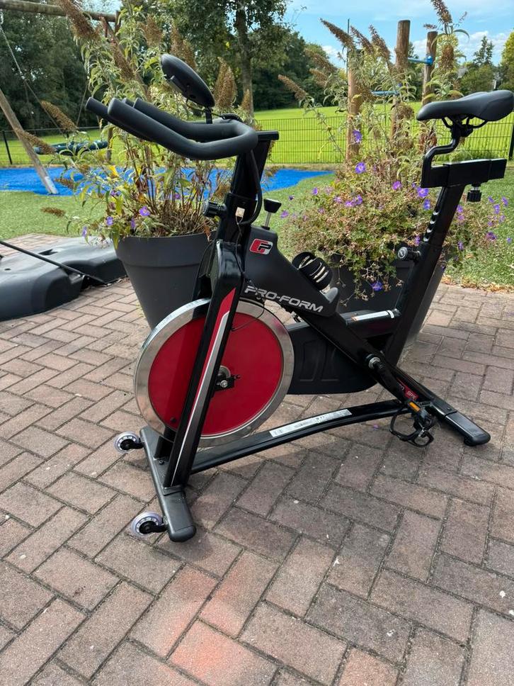 ProForm 250 SPX spinbike, Sport en Fitness, Fitnessapparatuur, Gebruikt, Spinningfiets, Metaal, Ophalen