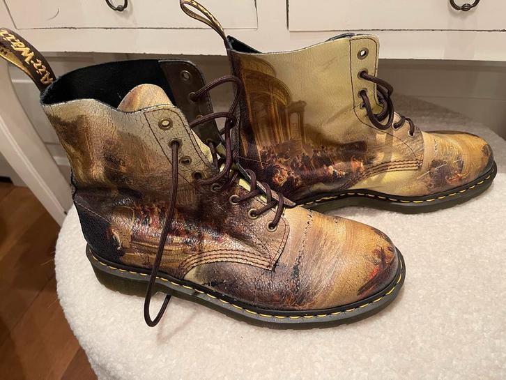 Dr. Martens JMW Turner 1460 Pascal - Collectors Item!, Kleding | Heren, Schoenen, Zo goed als nieuw, Bruin, Ophalen of Verzenden