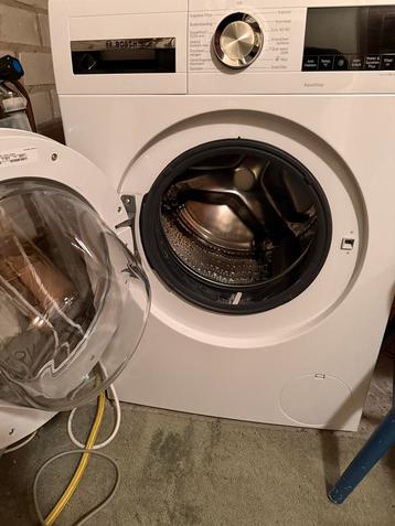 Wasmachine beschikbaar voor biedingen