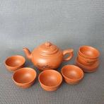 Vintage Chinese theeset Yixing theepot en 6 theekopjes, Antiek en Kunst, Antiek | Keramiek en Aardewerk, Ophalen of Verzenden