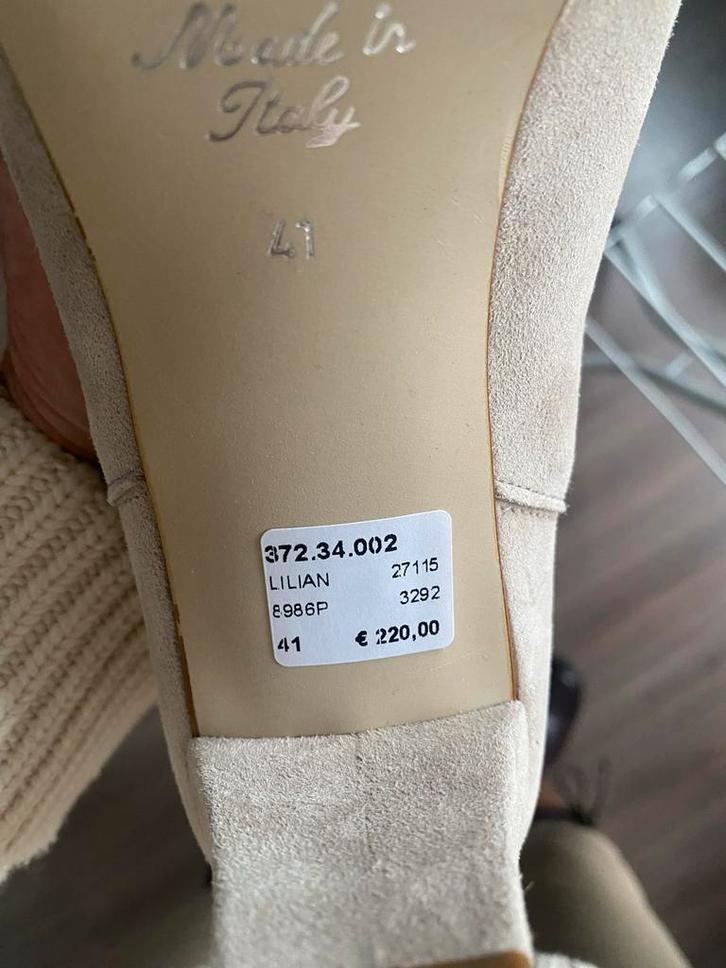 Lilian Enkellaarsjes - Zo goed als nieuw!, Kleding | Dames, Schoenen, Zo goed als nieuw, Lage of Enkellaarzen, Beige, Ophalen of Verzenden