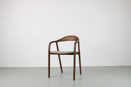 6 Artisan Neva stoelen, Europees walnoot, Sand leer, Huis en Inrichting, Stoelen, Nieuw, Vijf, Zes of meer stoelen, Hout, Leer