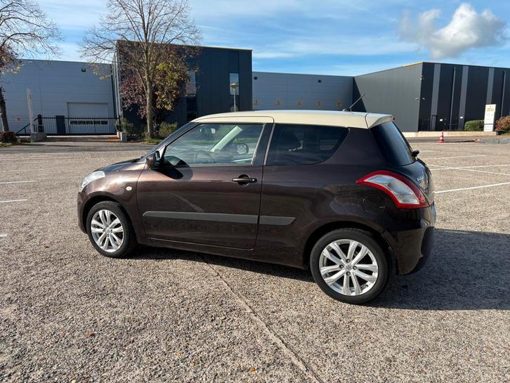Suzuki Swift 1.2 exclusive EASSS 2013 + Zomer & winterbanden, Auto's, Suzuki, Particulier, Swift, Benzine, B, Hatchback, Handgeschakeld