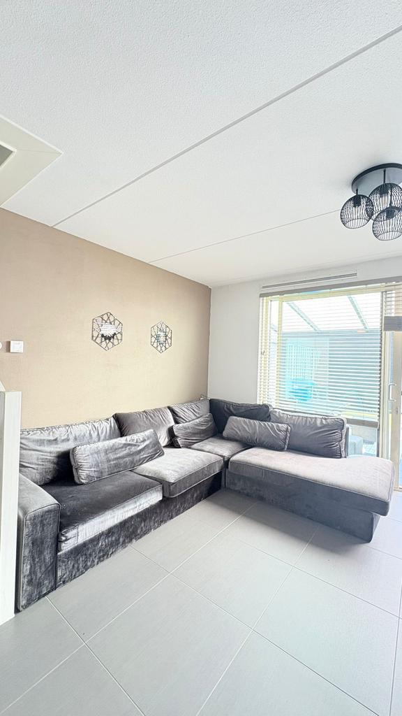 Luxe Hoekbank - VELVET (antraciet), Huis en Inrichting, Banken | Bankstellen, Zo goed als nieuw, Hoekbank, Vierpersoons of meer