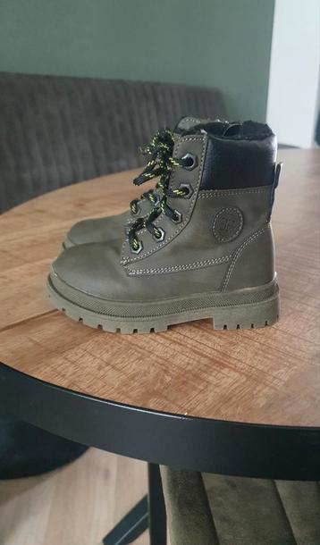 Schoenen/boots maat 25 beschikbaar voor biedingen