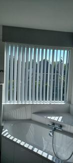 Mooie witte lamellen, Huis en Inrichting, Stoffering | Gordijnen en Lamellen, Ophalen, Gebruikt, Wit, 100 tot 150 cm