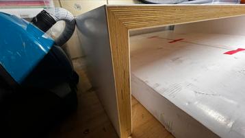 Strakke en solide Berkerplex salontafel - 140 x 80 x 36cm beschikbaar voor biedingen