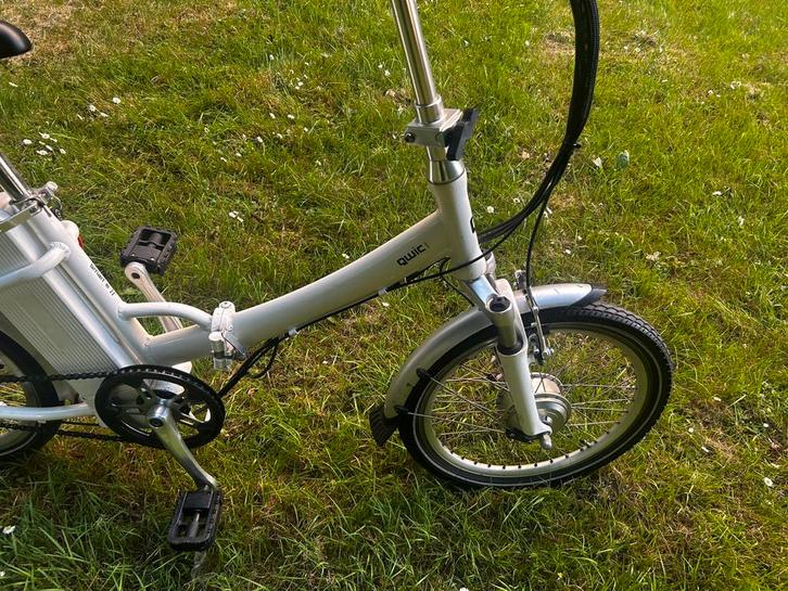 Fiets elektrisch met echt mooie batterij, Fietsen en Brommers, Fietsen | Vouwfietsen, Zo goed als nieuw, 20 inch of meer, Ophalen of Verzenden