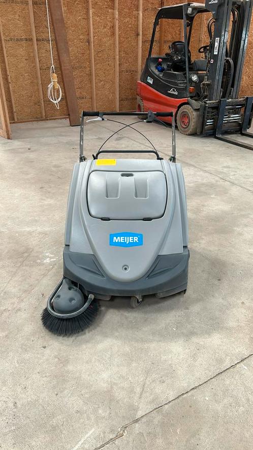 Veegmachine, Doe-het-zelf en Verbouw, Reinigingsmachines, Zo goed als nieuw, Overige typen, Verzenden