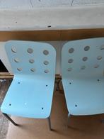 Twee vintage lichtblauwe ikea stoelen, Huis en Inrichting, Stoelen, Ophalen of Verzenden, Gebruikt, Blauw, Twee