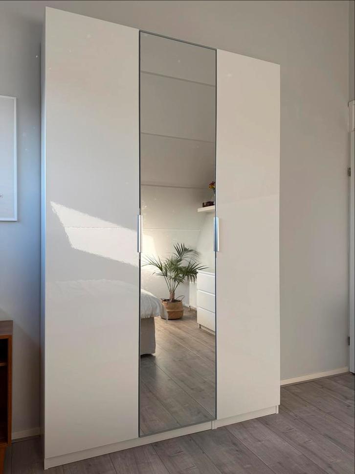 IKEA Pax kast, 237x150x38 (wit met spiegel), Huis en Inrichting, Kasten | Kledingkasten, Zo goed als nieuw, 200 cm of meer, 100 tot 150 cm
