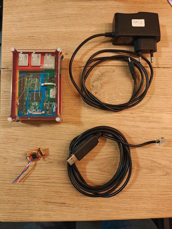 Raspberry Pi 3 met P1 kabel voor energie uitlezing, Hobby en Vrije tijd, Elektronica-componenten, Zo goed als nieuw, Ophalen of Verzenden