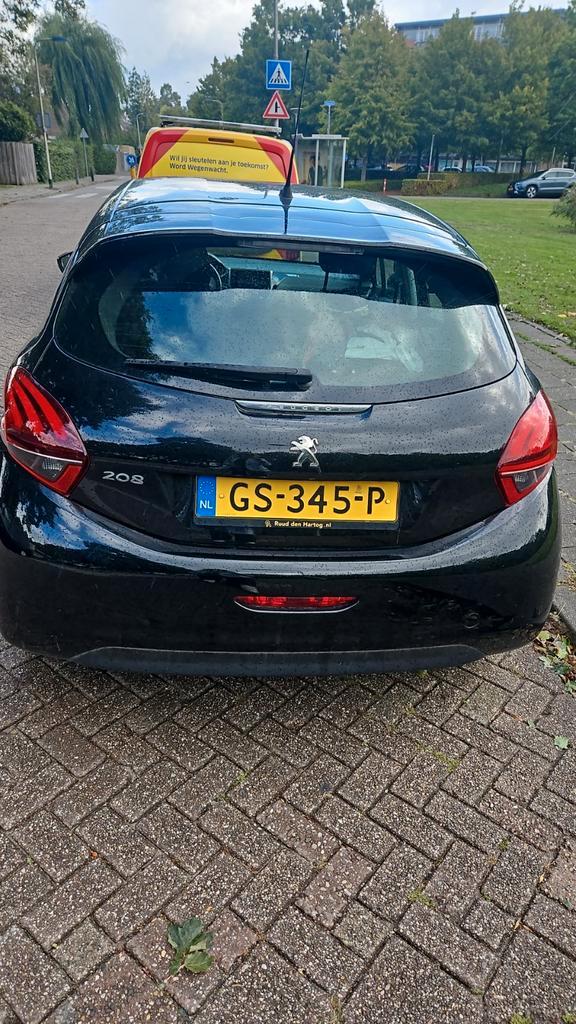 Peugeot 208 1.2 VTI 60KW/82PK 5-D 2015 Zwart, Auto's, Peugeot, Particulier, Benzine, A, Hatchback, Handgeschakeld, Origineel Nederlands