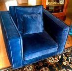 blauwe velvet fauteuil, Huis en Inrichting, Fauteuils, Ophalen, 100 tot 125 cm, Strak    zie foto,s, Zo goed als nieuw