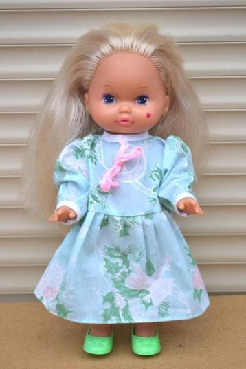 OPRUIMING: mooi mattel popje NR 8332 beschikbaar voor biedingen