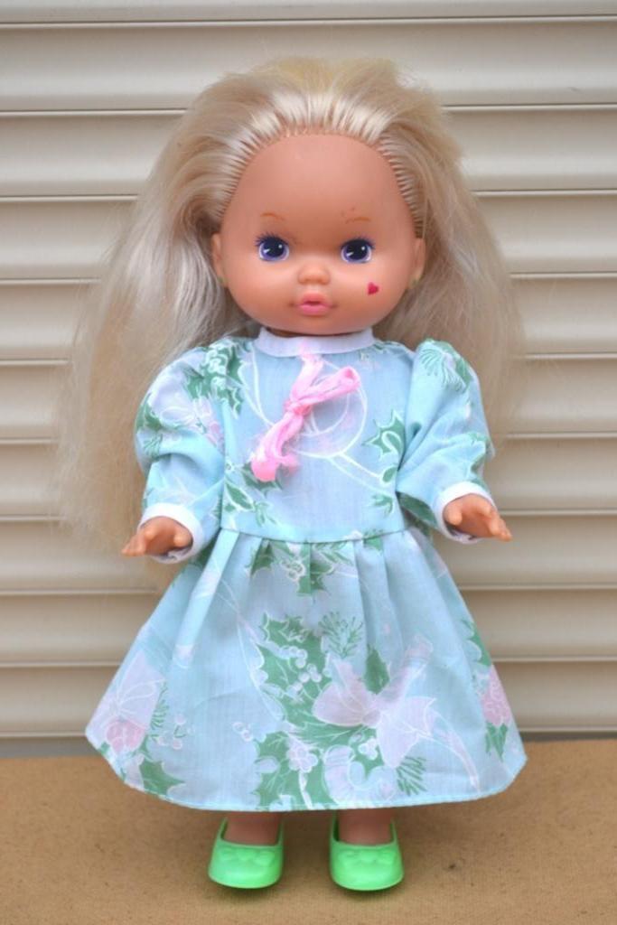 OPRUIMING: mooi mattel popje NR 8332, Verzamelen, Poppen, Zo goed als nieuw, Pop, Ophalen of Verzenden