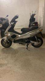 gilera runner DD, Fietsen en Brommers, Snorfietsen en Snorscooters, Ophalen of Verzenden, Zo goed als nieuw, Gilera