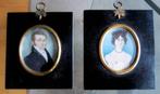 pendant=c a 1840 == twee antieke portret-miniaturen ==, Antiek en Kunst, Kunst | Schilderijen | Klassiek, Ophalen of Verzenden