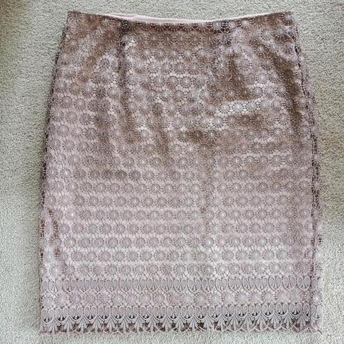 roze kanten rok VERA MONT mt 42., Kleding | Dames, Rokken, Zo goed als nieuw, Maat 42/44 (L), Roze, Knielengte, Verzenden