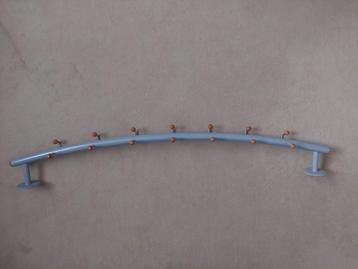 Nette Onbeschadigde kapstok beschikbaar voor biedingen