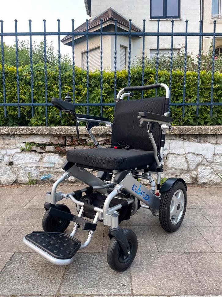 Opvouwbare elektrische rolstoel Eloflex in nieuwstaat, Diversen, Rolstoelen, Zo goed als nieuw, Elektrische rolstoel, Inklapbaar