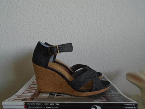 Toms jeans spijker sandalettes hakschoen sleehak, mt 35,5, Kleding | Dames, Schoenen, Zo goed als nieuw, Sandalen of Muiltjes