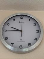 Klok radio controlled, Huis en Inrichting, Ophalen of Verzenden, Zo goed als nieuw, Wandklok