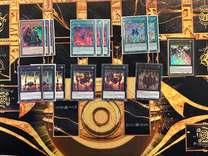 Numeron Deck core Yugioh, Hobby en Vrije tijd, Verzamelkaartspellen | Yu-gi-Oh!, Zo goed als nieuw, Speeldeck, Foil, Ophalen of Verzenden