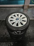 BMW banden met wieldop “MOET SNEL WEG” 16 inch, Ophalen of Verzenden
