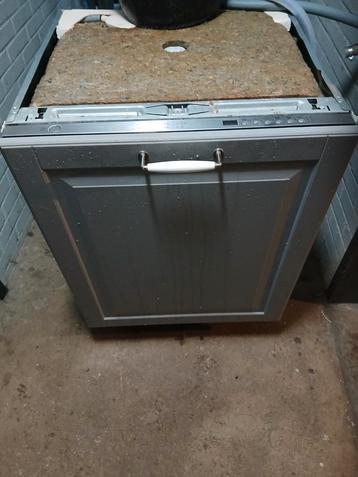 Ikea inbouw vaatwasser met vario sleepdeur Energie A + beschikbaar voor biedingen