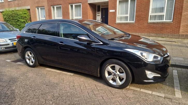 Hyundai I 40 1.6 GDI Stationwagon 2012 Zwart, Auto's, Hyundai, Particulier, i40, 360° camera, ABS, Achteruitrijcamera, Adaptive Cruise Control