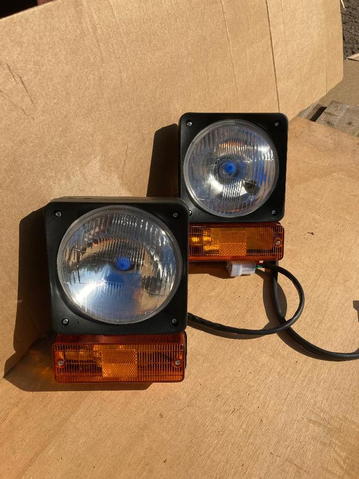 JCB koplampen set met richtingaanwijzer, Zakelijke goederen, Machines en Bouw | Onderdelen, Ophalen