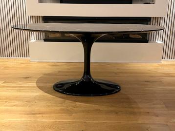 Elegante zwarte Eichholtz eettafel Dining Table Solo beschikbaar voor biedingen