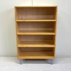 Vintage schoolkast boekenkast vakkenkast hout jaren 70, Ophalen, Met plank(en), Gebruikt, Metaal
