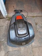 Husqvarna Automower 105 robotmaaier, Ophalen of Verzenden, Zo goed als nieuw