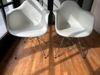 Vitra Eames DAR Kuipstoelen wit, Huis en Inrichting, Stoelen, Ophalen, Zo goed als nieuw, Wit, Twee