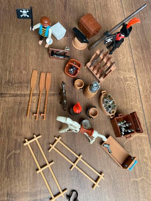 Playmobil pirate set with plenty tiny accessories, Kinderen en Baby's, Speelgoed | Playmobil, Zo goed als nieuw, Ophalen of Verzenden