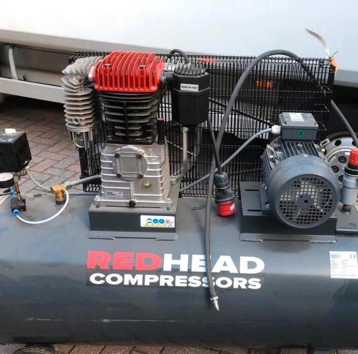Compressor 5.5 HP / 4 kw , bijna nieuw, Doe-het-zelf en Verbouw, Compressors, Zo goed als nieuw, 6 tot 10 bar, 100 liter of meer