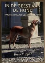 In de geest van de hond Henk Cuppen, Ophalen of Verzenden, Zo goed als nieuw, Honden